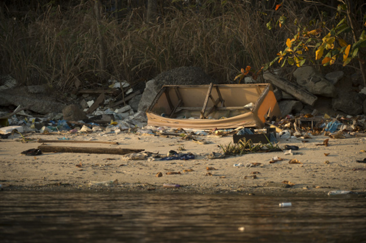 rio-2016-wolff-garbage_2.jpg